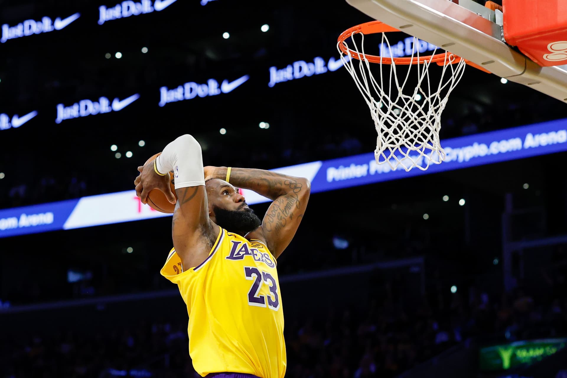 LeBron James #23 of the Los Angeles Lakers dunks the ball against the Minnesota Timberwolves